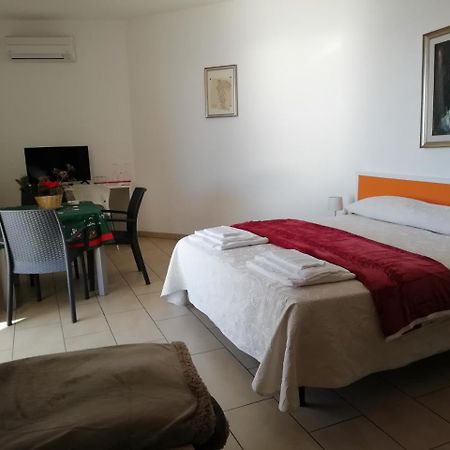 La Nave Sul Mare Di Taormina Bed & Breakfast Letojanni Dış mekan fotoğraf