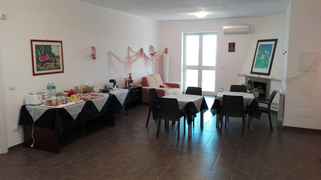 La Nave Sul Mare Di Taormina Bed & Breakfast Letojanni Dış mekan fotoğraf