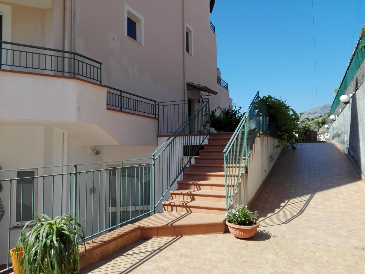 La Nave Sul Mare Di Taormina Bed & Breakfast Letojanni Dış mekan fotoğraf