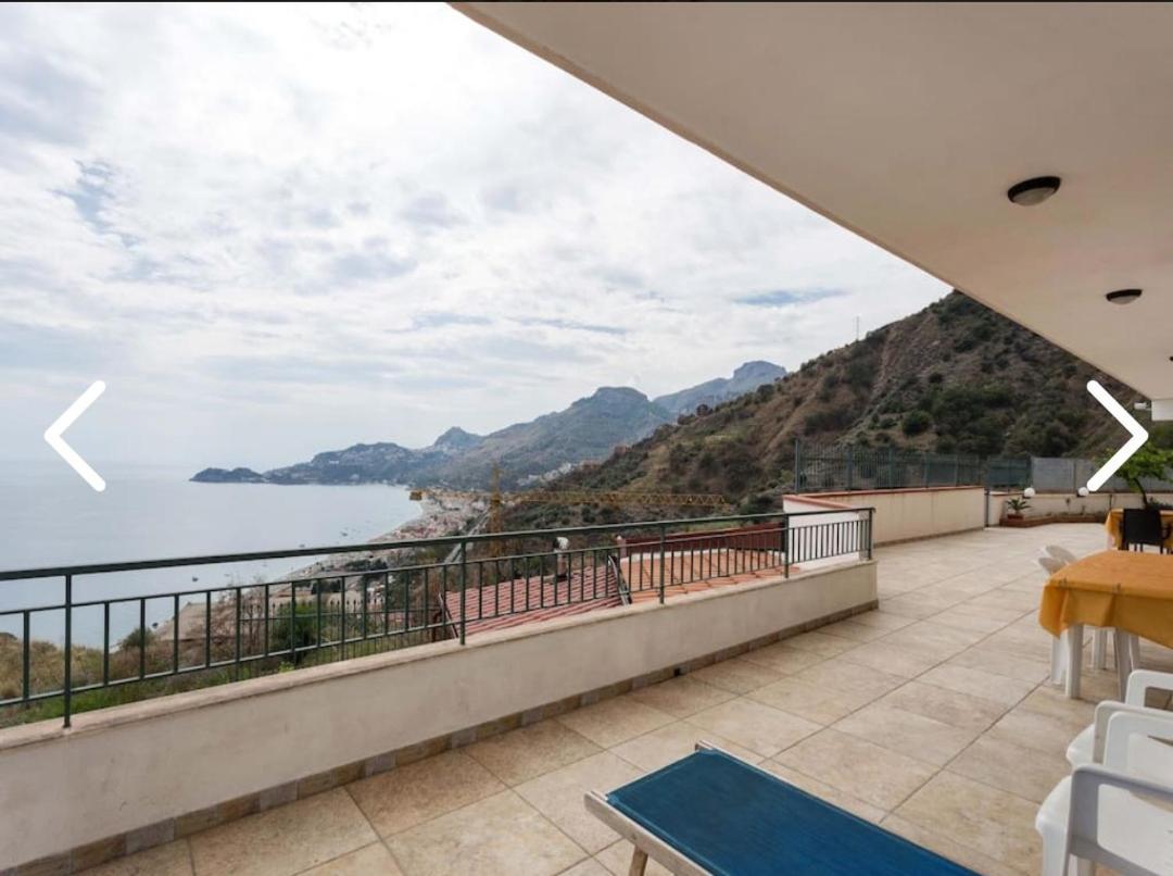 La Nave Sul Mare Di Taormina Bed & Breakfast Letojanni Dış mekan fotoğraf