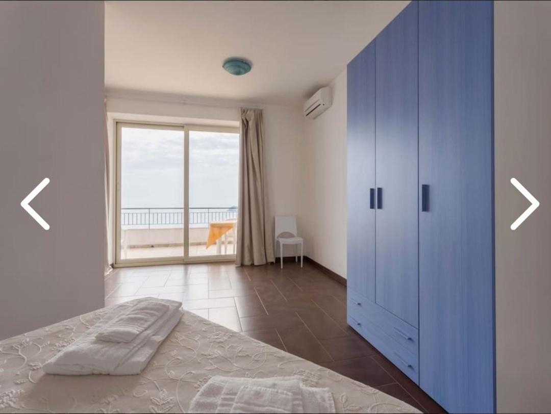 La Nave Sul Mare Di Taormina Bed & Breakfast Letojanni Dış mekan fotoğraf
